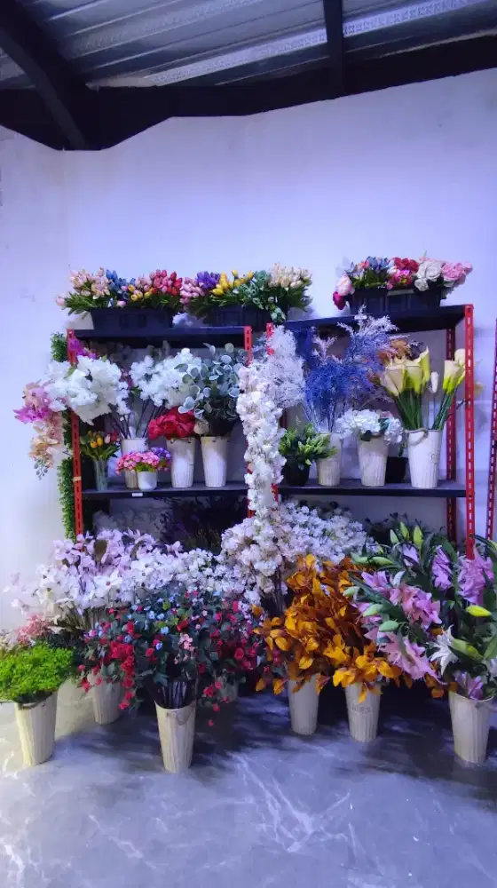 DIJUAL BUNGA ARTIFICIAL / BUNGA PALSU BARU , JUAL CEPAT & JUAL RUGI