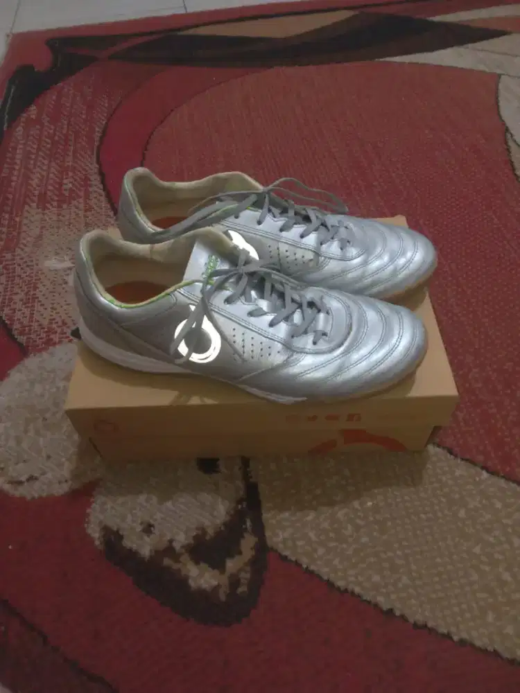 Sepatu futsal Ortus Eight Forte Savage In