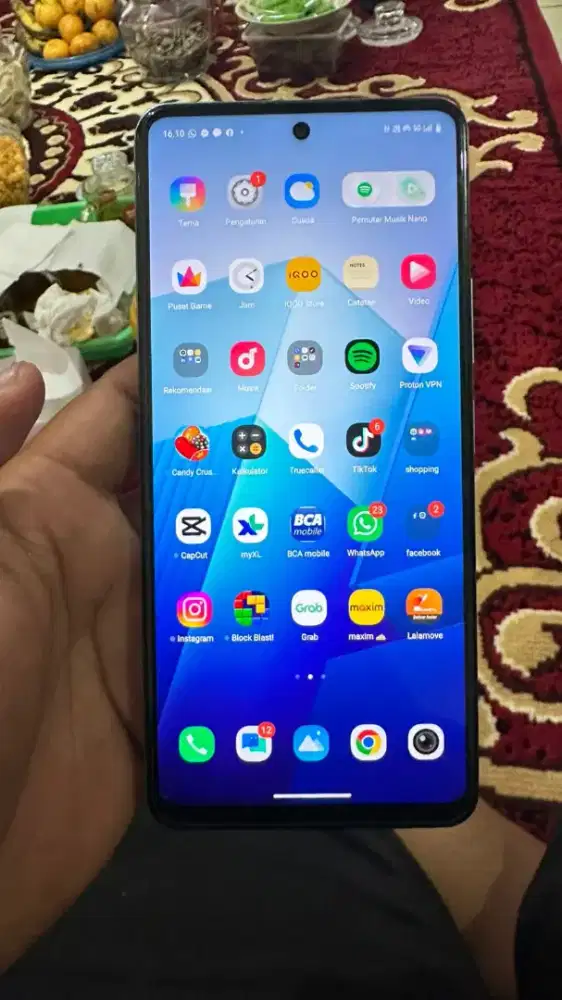 iQoo Z7x 8/128 second