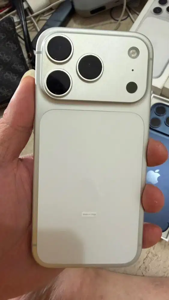 Iphone 17 pro 256 ibox garansi 10 bulan