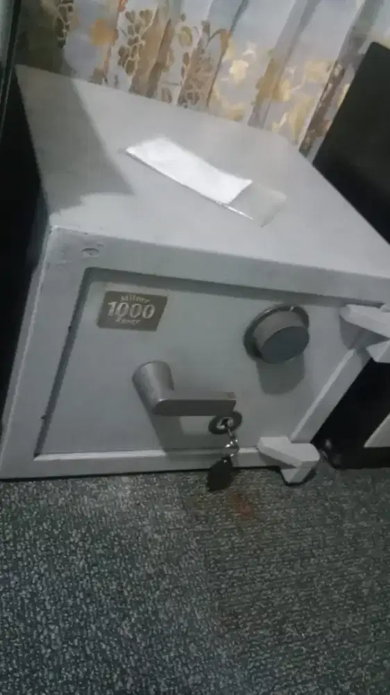 Brankas chupp Milner dijual Hrg 3,8 jt