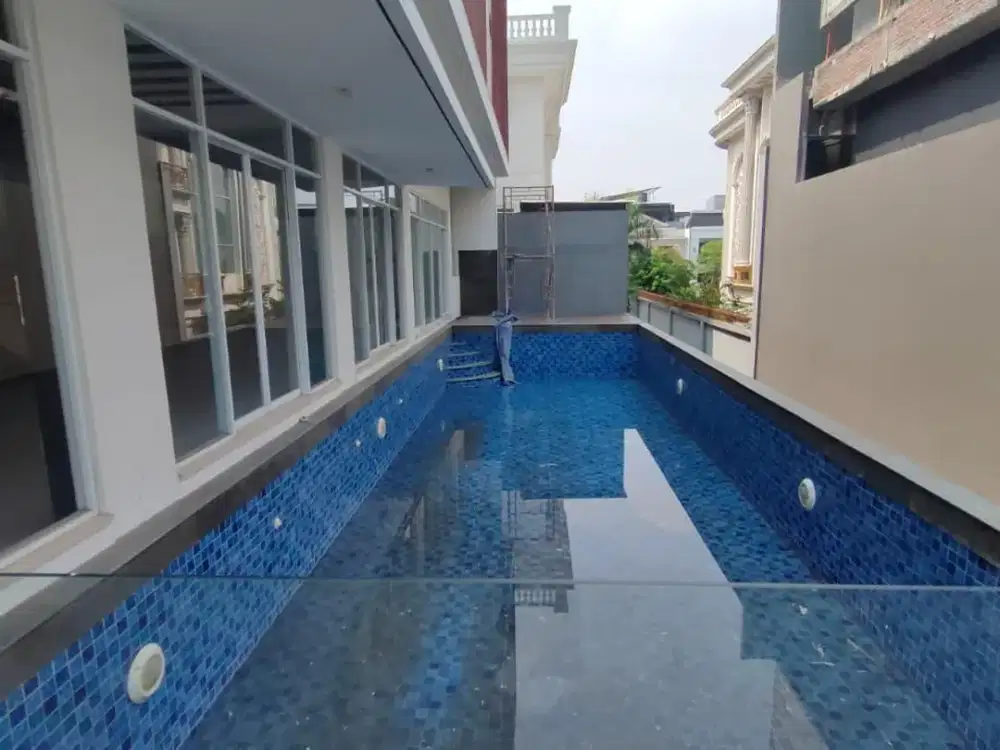 Dijual Rumah di Katamaran Indah PIK 1, Brand New, Uk.13x27,5m2