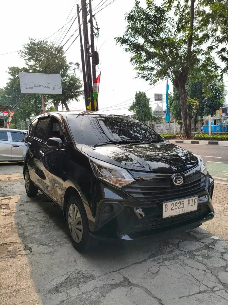 DP 3 Juta Daihatsu Sigra 1.0 M M/T 2024
