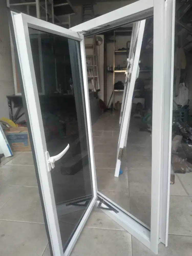 Jendela aluminium T130cm L65cm harga plus pasang 950.000/unit