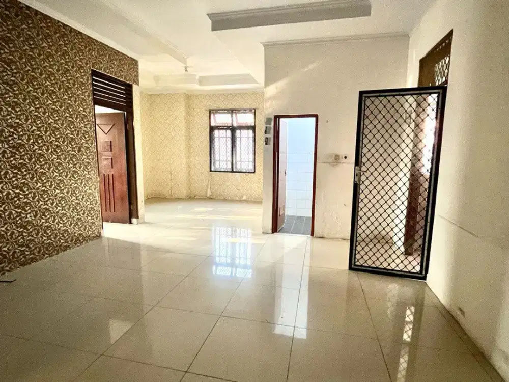 Disewa Rumah Luas Bebas Banjir Di Galaxy