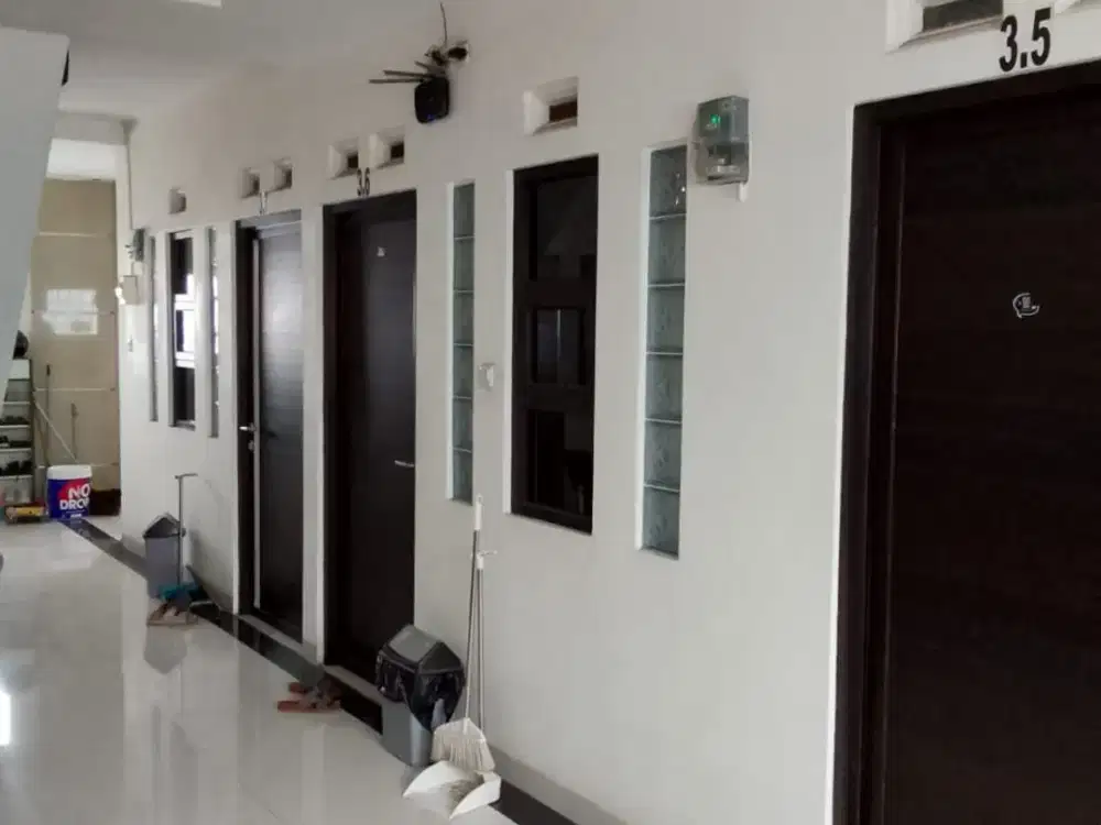 Kos Kost 22 Kamar Aktif 2 Menit ke Kampus Unjani Cimahi