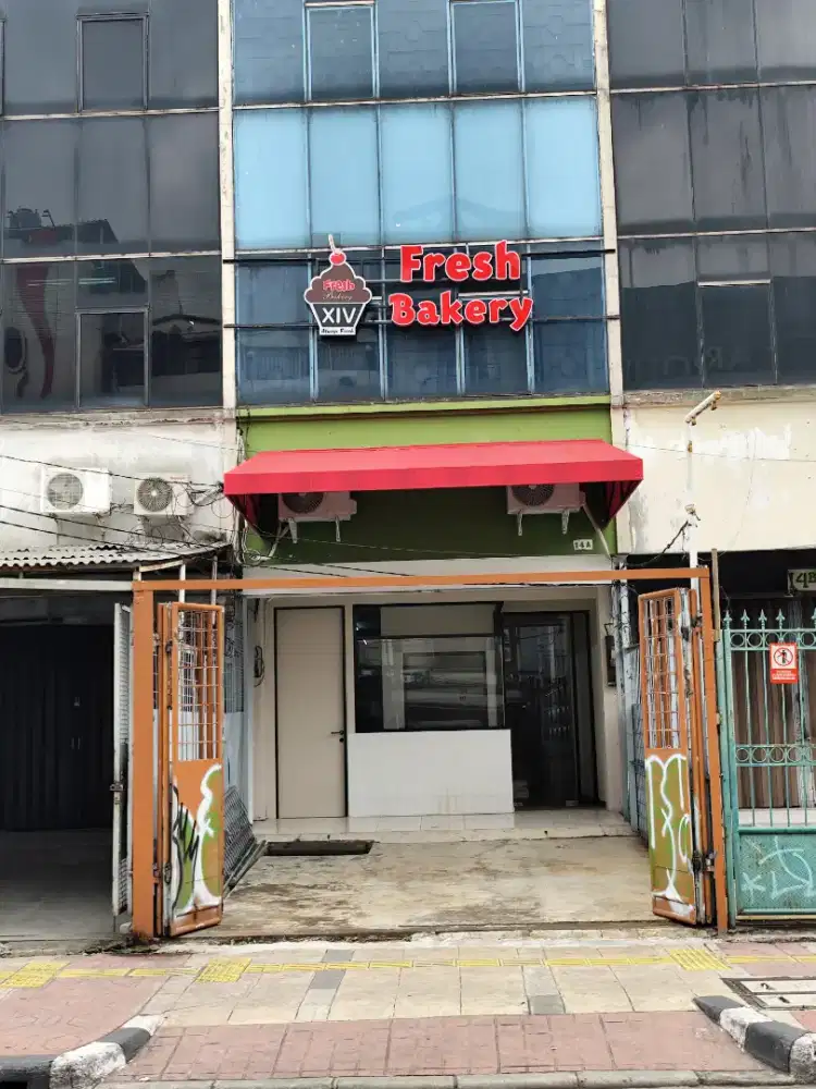 Dicari karyawan untuk event bazzar