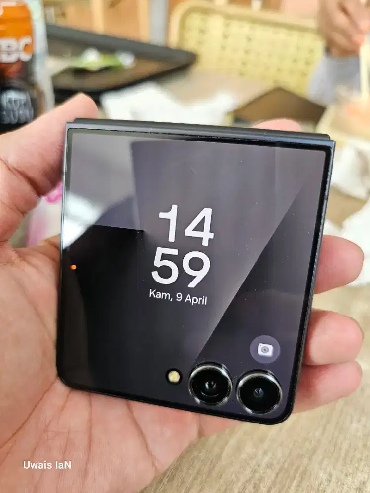 Samsung Zflip 7 resmi