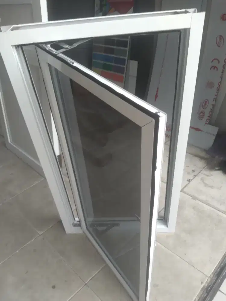 Jendela aluminium T130cm L65cm harga plus pemasangan 950.000/unit