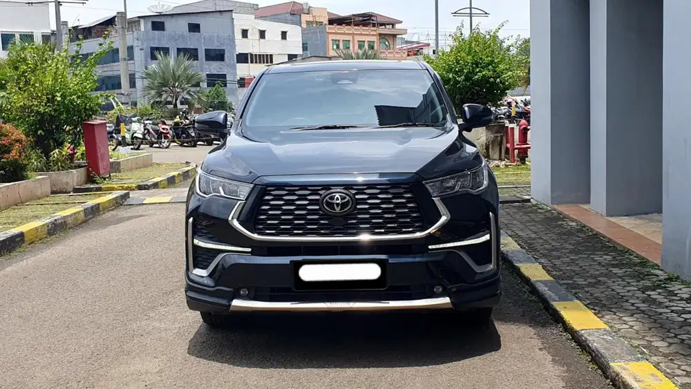 Toyota kijang innova zenix q hybrid modelista tss 2023 biru