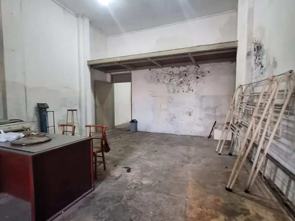 Ruang Usaha di Jl. Sudirman Mainroad