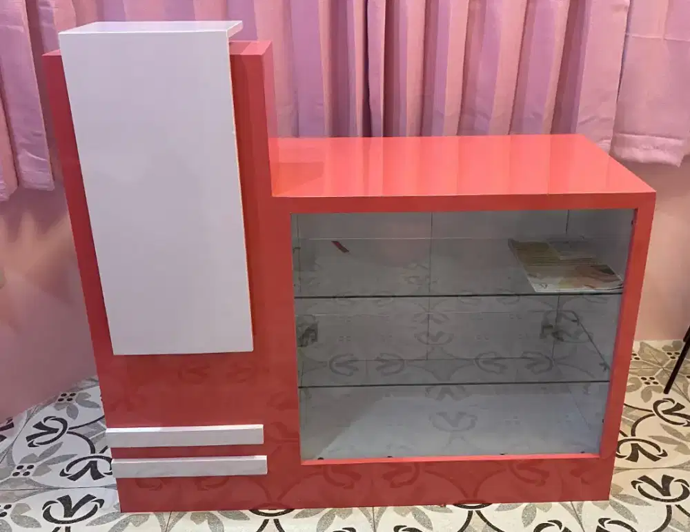 Meja Kasir Etalase