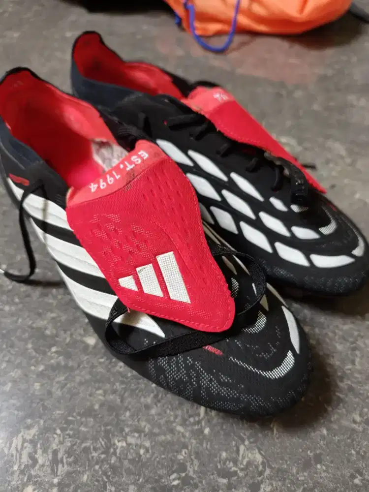 SEPATU BOLA ADDIDAS PREDATOR ELITE FG