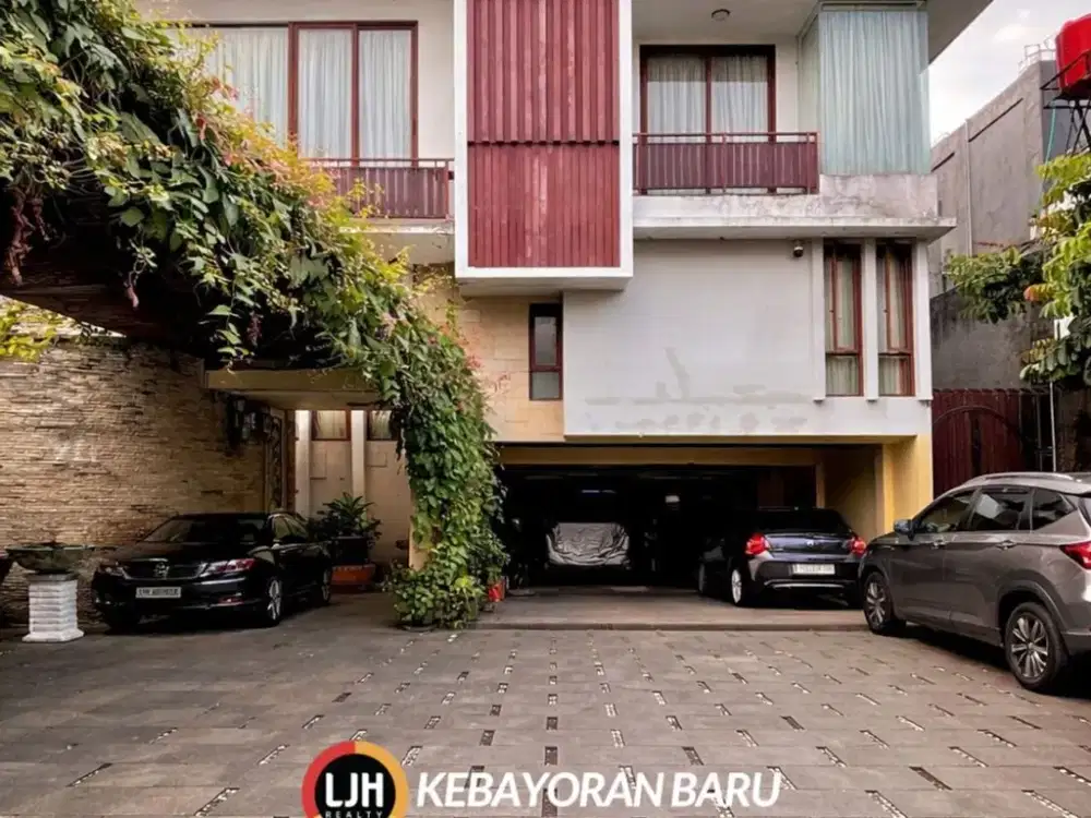 Rumah Tropicalis Modern di Cilandak, Jakarta Selatan