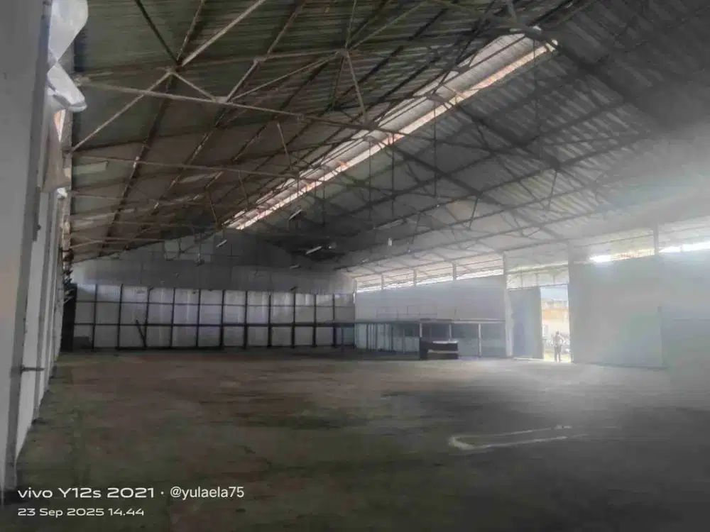disewakan gudang kapuk kamal Jakarta Barat luas 700 meter
