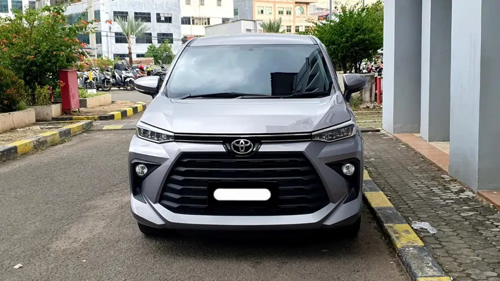 Km25rb toyota avanza g cvt matic 2023 silver