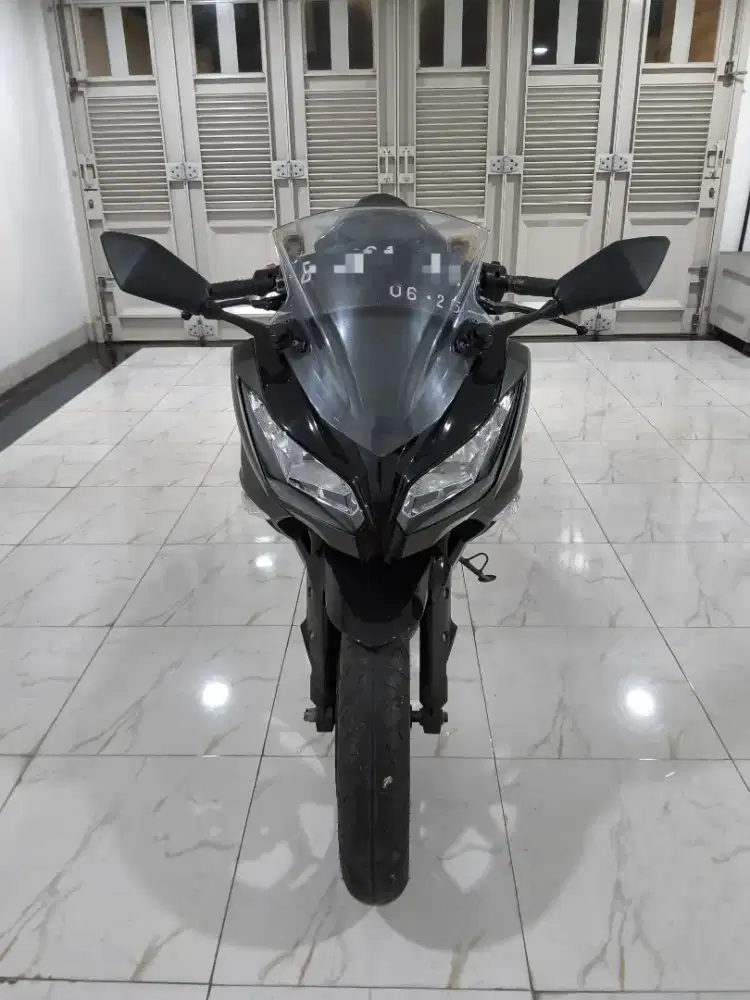 Dijual Kawasaki Ninja 250 fi thn 2015