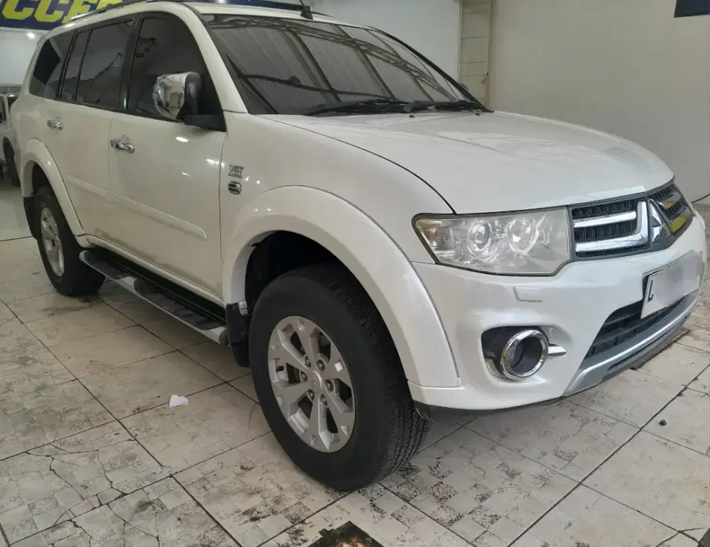 Mitsubishi Pajero Dakar 2013 Putih Automatic