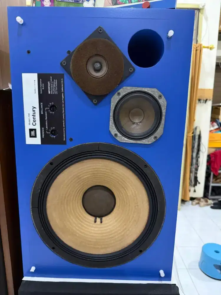 Sepiker JBL L100 century biru