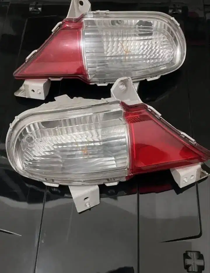 mika lampu mundur pajero