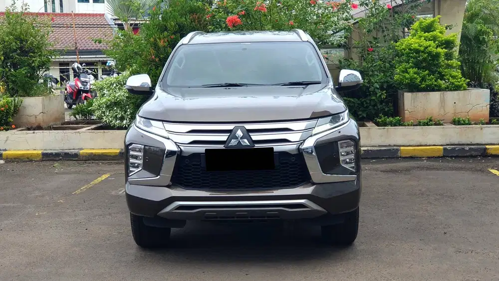 Mitsubishi Pajero Sport Dakar 2.4 Sunroof 2021 Low KM Record Like New