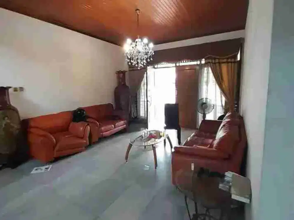 rumah megah di taman gigi galaxy Bekasi Selatan