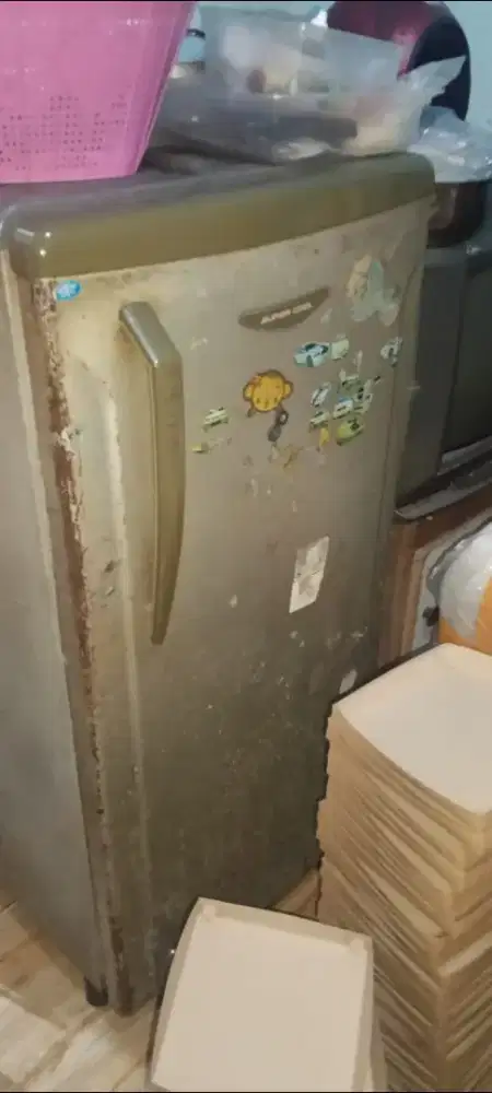 Jual kulkas freezer Toshiba orisinil