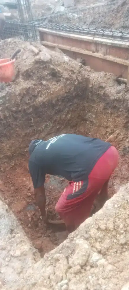 Tukang gali dan serabutan