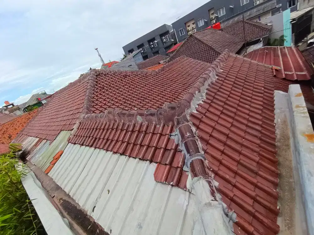 Jasa perbaikan atap bocor, pasang atap bajaringan, kanopi, plafon pvc