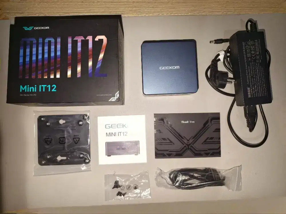 GEEKOM Mini IT12 i7-12650H 32GB+1Tb