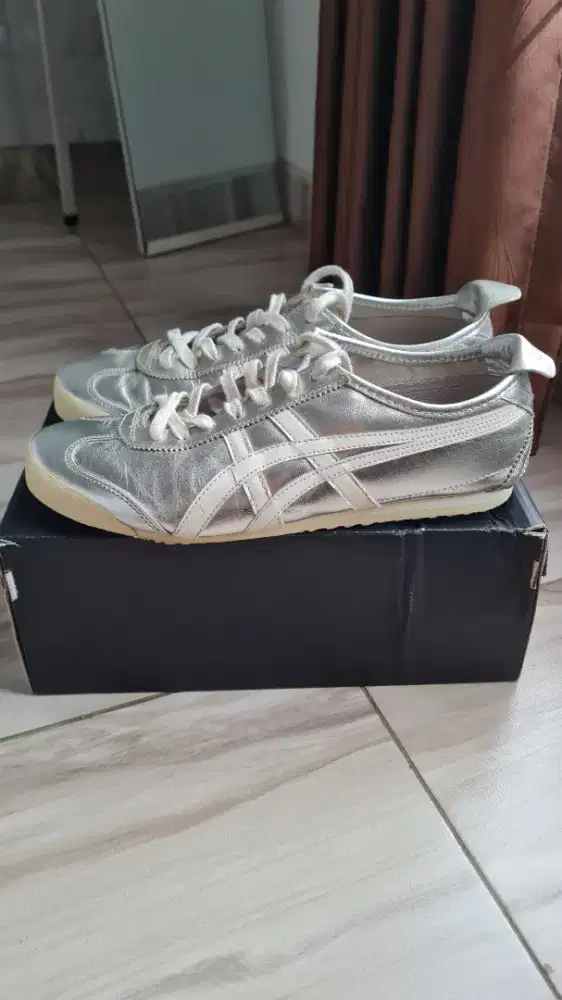 WTS Onitsuka Tiger Mexico 66 Silver (rare)