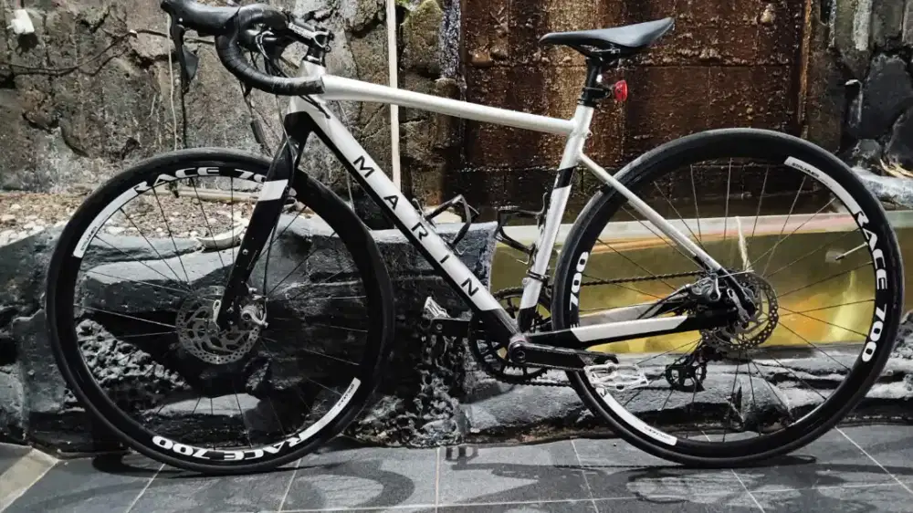 Sepeda roadbike Marin gestalt x