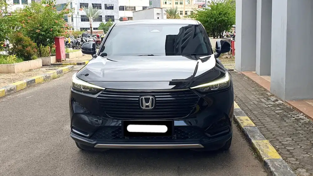 Km20rb honda hrv e sensing 2023 hitam