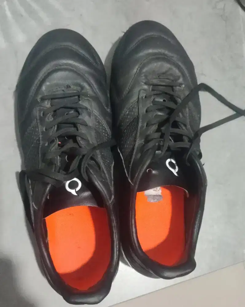 Sepatu Bola Ortuseight