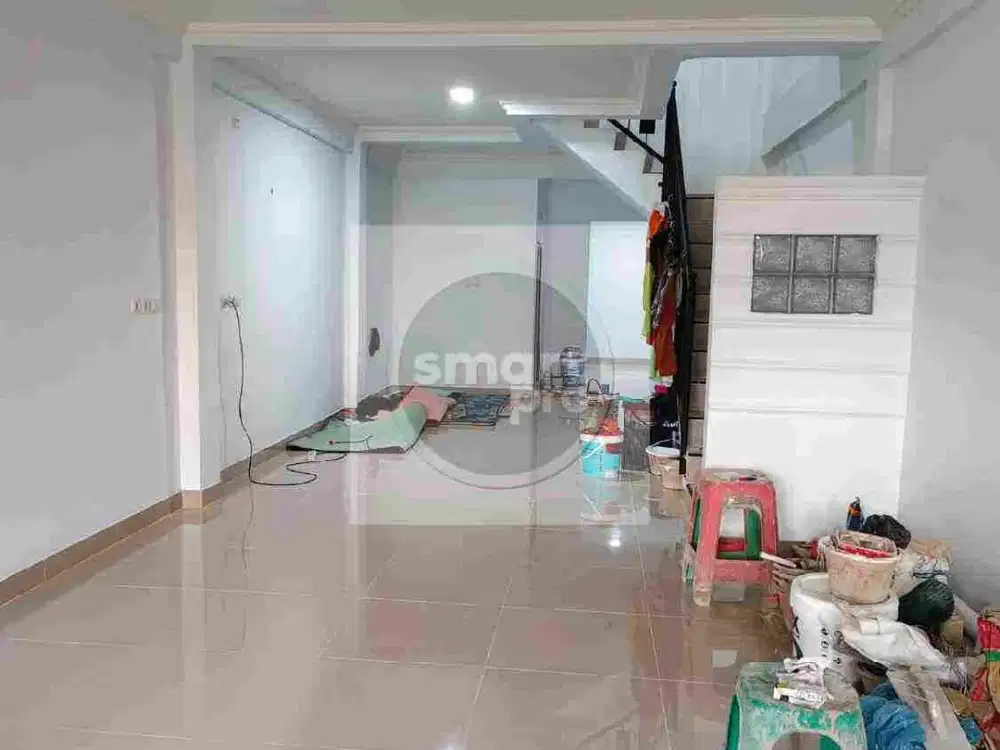 Ruko 2 lantai Grand Poris, full renovasi, siap pakai