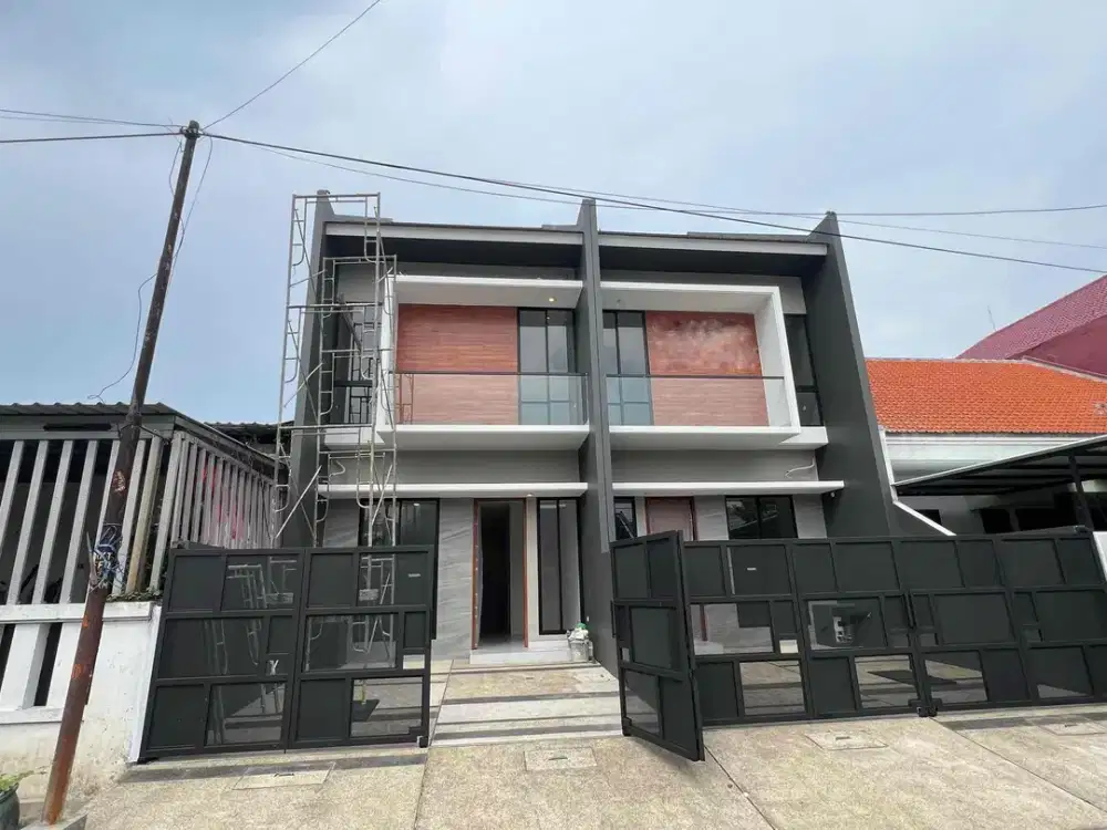 Rumah Baru di Surabaya Timur Penjaringan Sari Siap Huni SHM dekat MERR