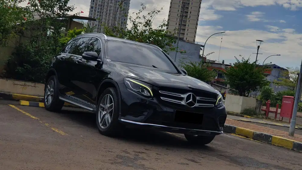 [ LOW KM ] Mercedes Benz Mercy GLC200 GLC 200 AMG Line AT 2018/2019