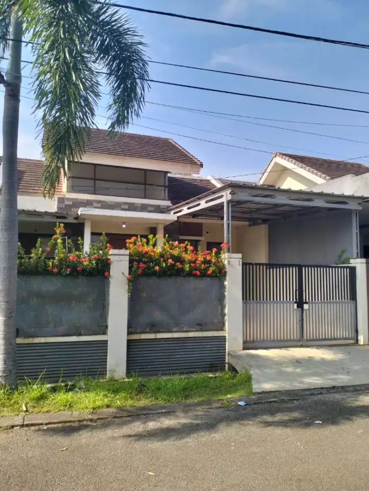 Dikontrakkan rumah siap huni cluster Aralia harapan indah bekasi