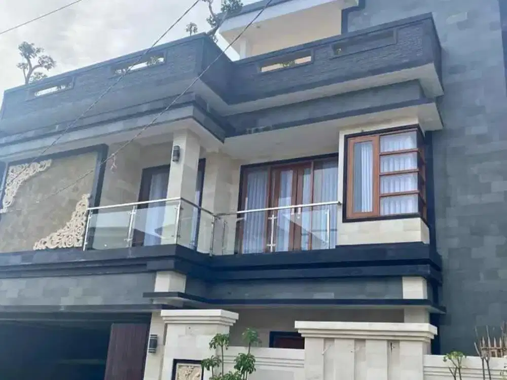 Dijual Rumah Lantai 3 Semi Villa Pemogan dengan Pool - Area Mutiara Indah Pemogan