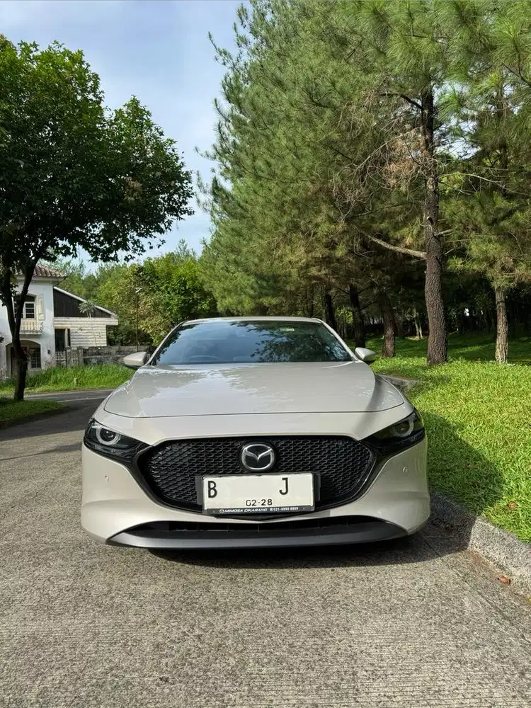 Mazda 3 Hatchback - Platinum Quartz - 2022