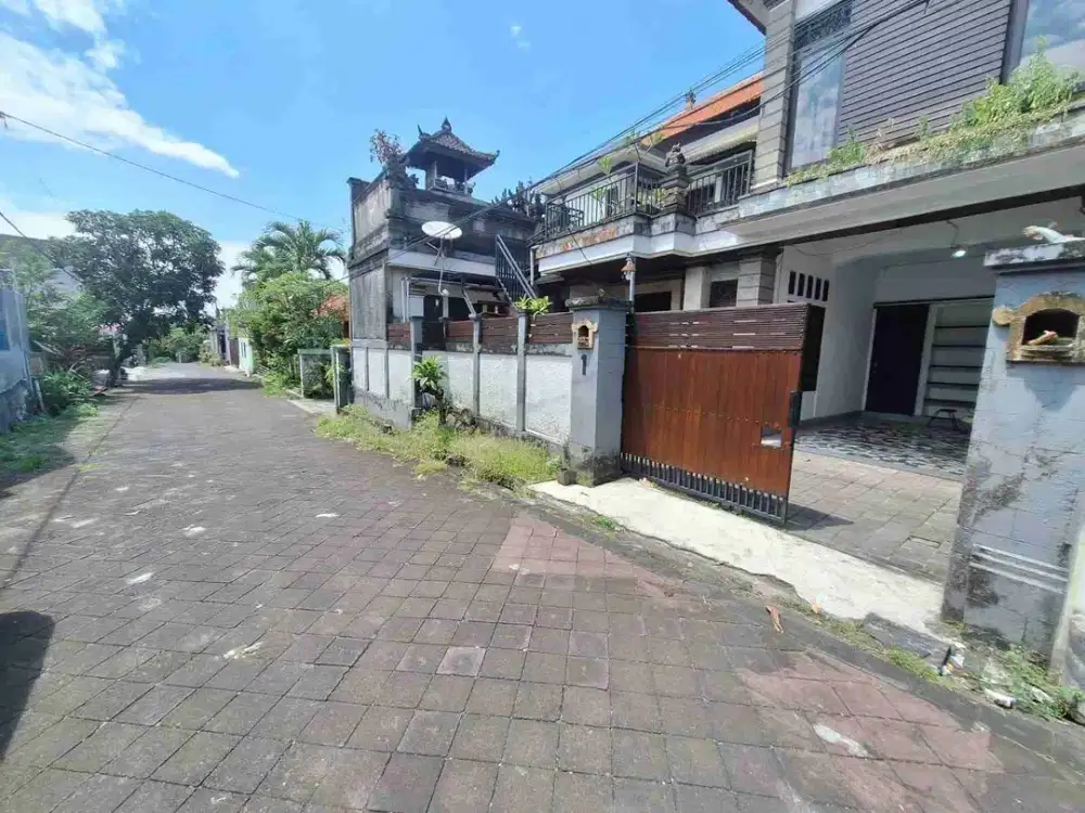 Rumah 2 Lantai dan 6 KT di Jl. Raya Pandu Dalung Kuta Utara