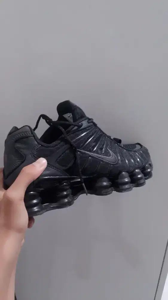 jual cepat sepatu nike shox