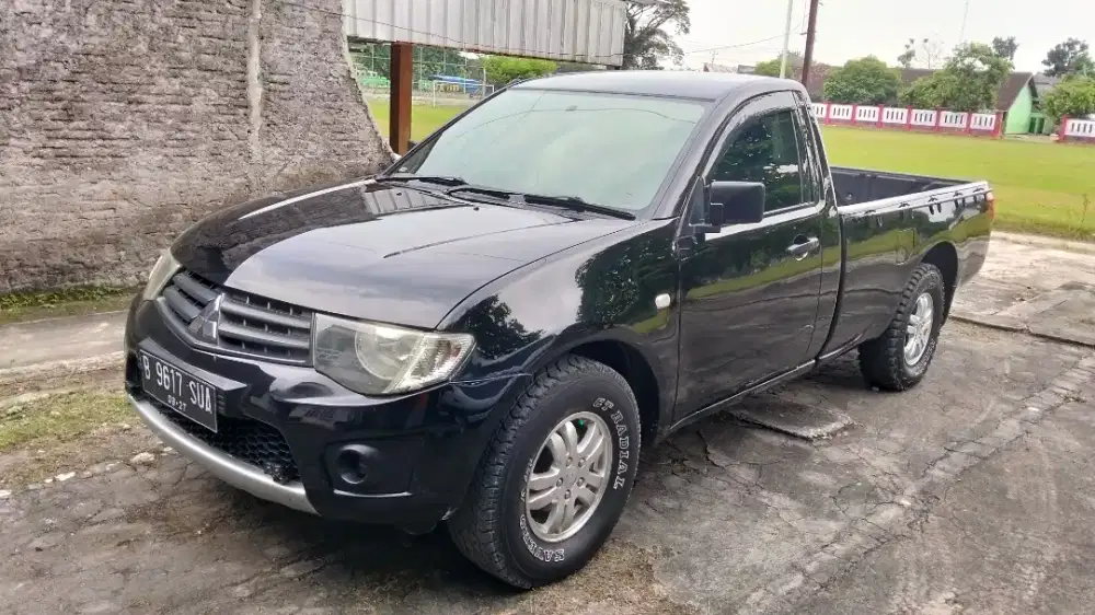 Strada Triton single cabin 2013 orisinil