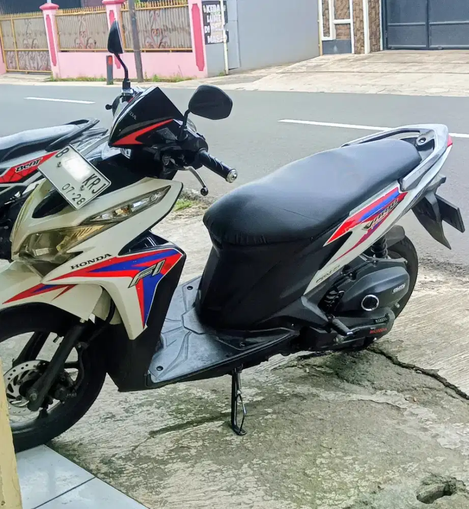 Vario KZR 125 standar ting
