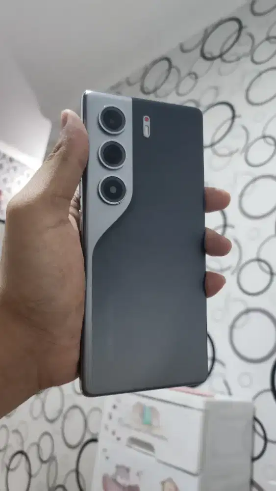 Tecno camon 40 ram 8/128