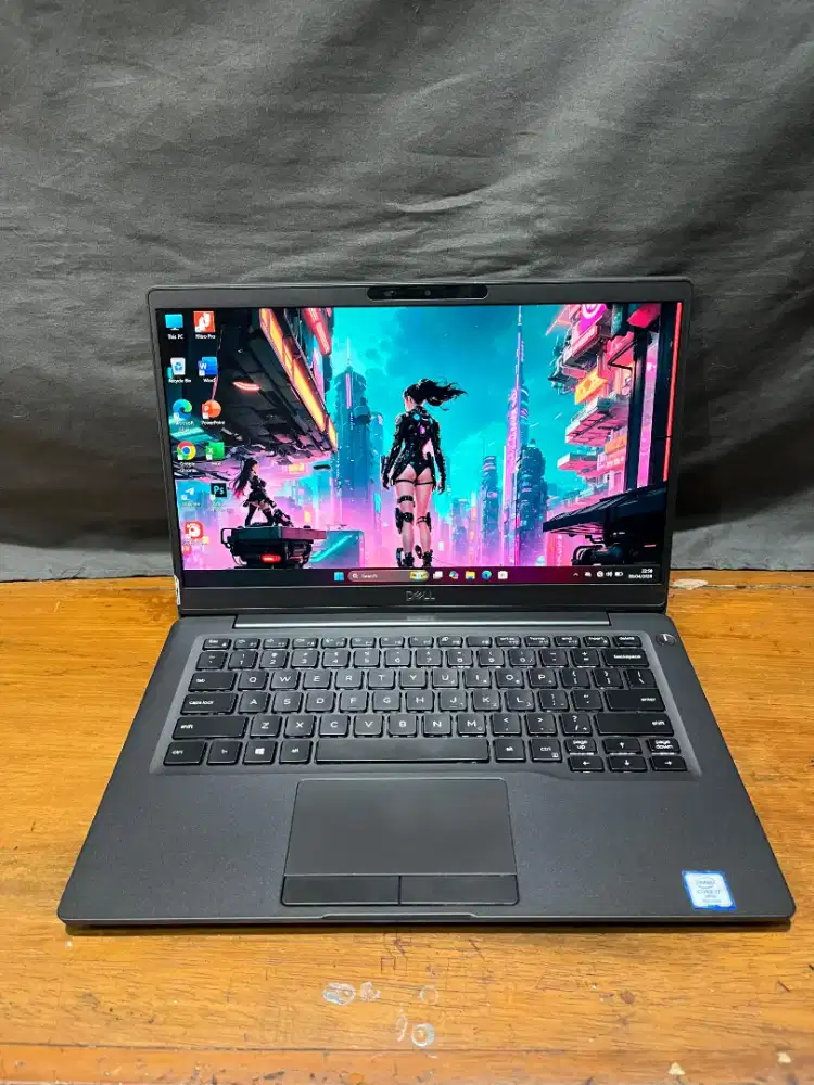 Dijual Dell Latitude 7300 intel core i7 gen8 (16/256) touchscreen