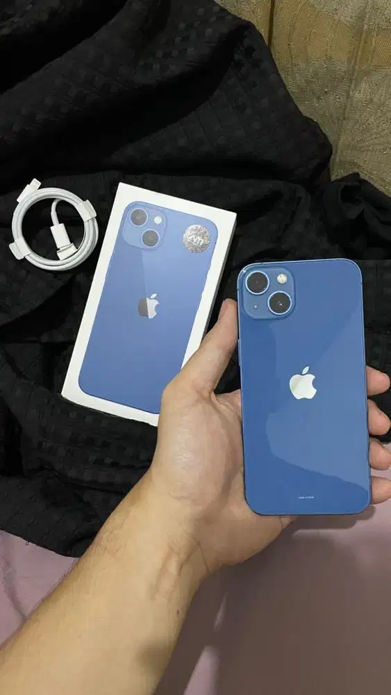 Jual cepet iPhone 13 Blue 128gb (RESMI IBOX)