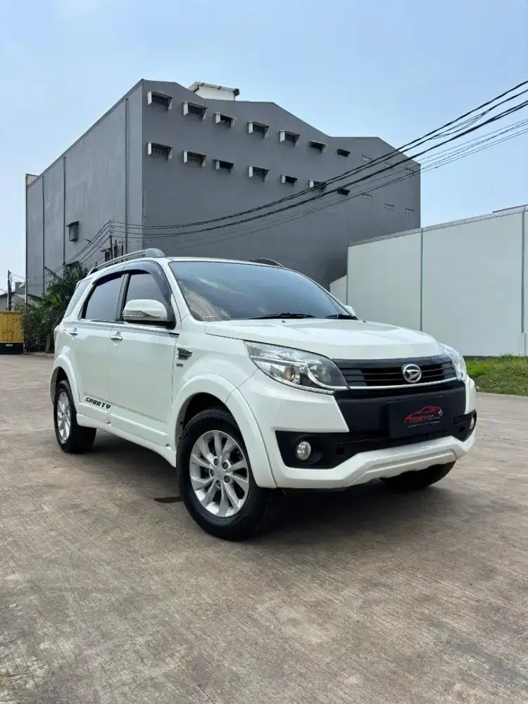 Daihatsu Terios R matic 2015 bekas murah