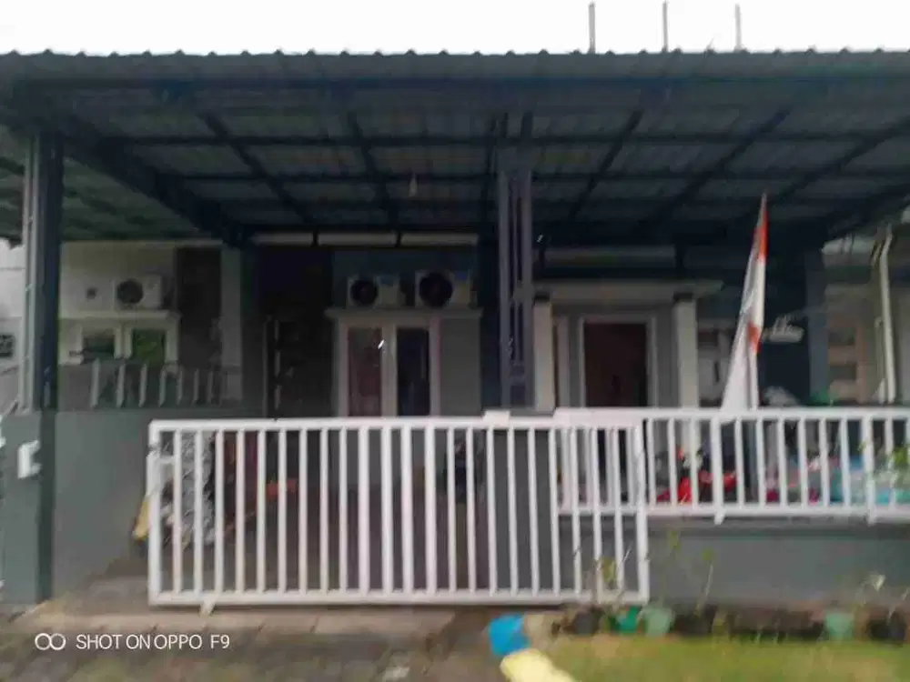 DI JUAL RUMAH

PERUM TAMAN ANGGUN SEJARTERA 4 BLOK D10 NO 14G
KEL. : JAMBANGAN
KEC. : CANDI
KAB  : SIDOARJO