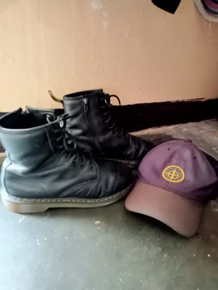 dr martens zipper china + topi stone island